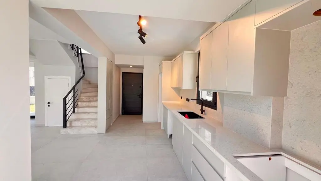 Modern kitchen